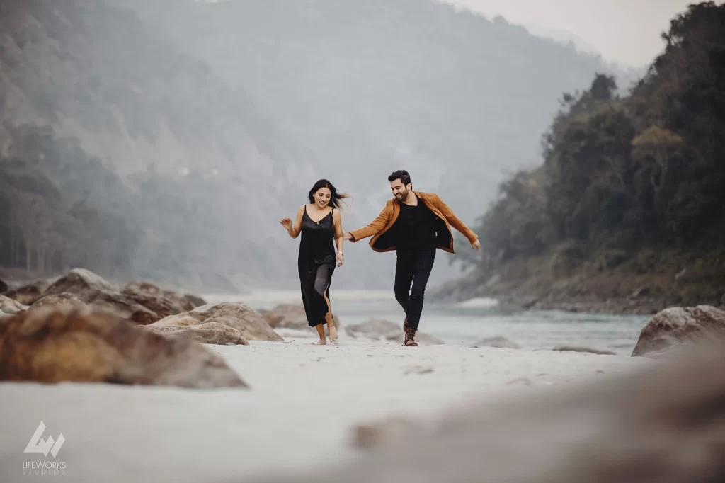 Pre wedding shoot in Rishikesh, Inida 