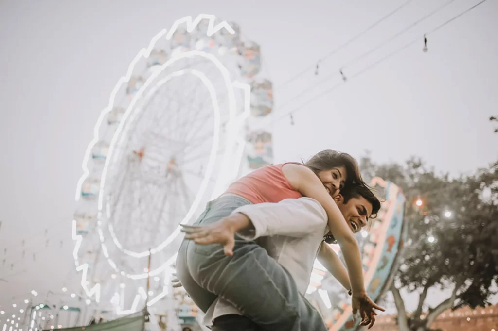 Pre wedding shoot at diwali carnival, Red Fort, Delhi